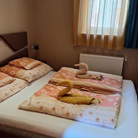Betty-Major Apartman ハイデゥソボスロー エクステリア 写真